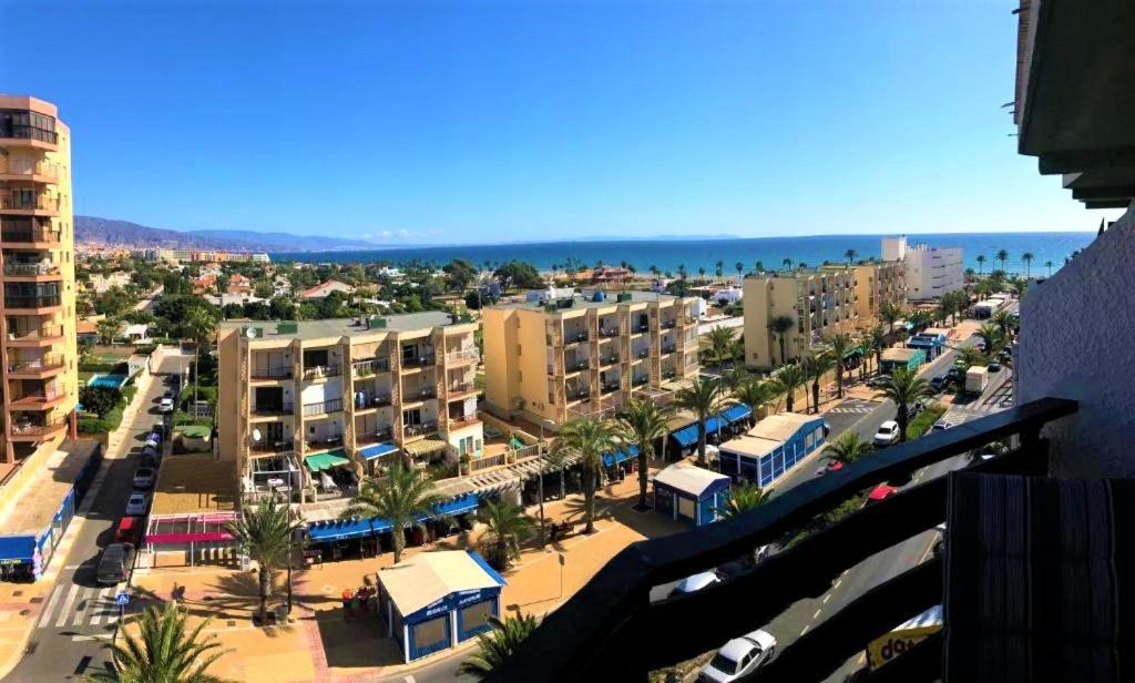 Apartamento Roquetas De Mar Urbanizacion, 2 Dormitorios, Gran Terraza Con Vista Al Mar, Wi-Fi, Parking Y Piscina المظهر الخارجي الصورة